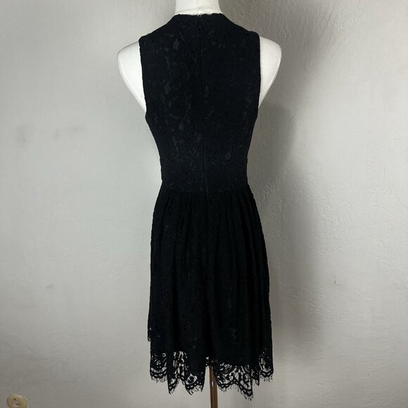 Lulus Mini Dress Black Lace V-Neck In This Moment Skater Sleeveless LBD Size‎ XS - Picture 5 of 10